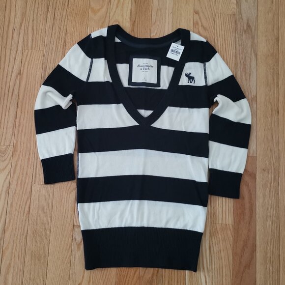 NWT Women Abercrombie Vintage Deep V Neck Cotton Sweater Stripes Fitted Y2K - Picture 1 of 5